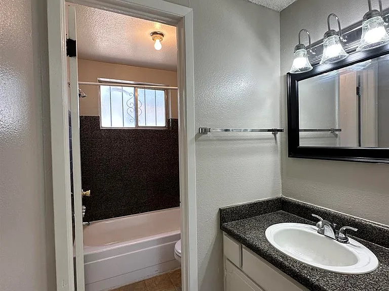 3350 S Grant St — Photo 7