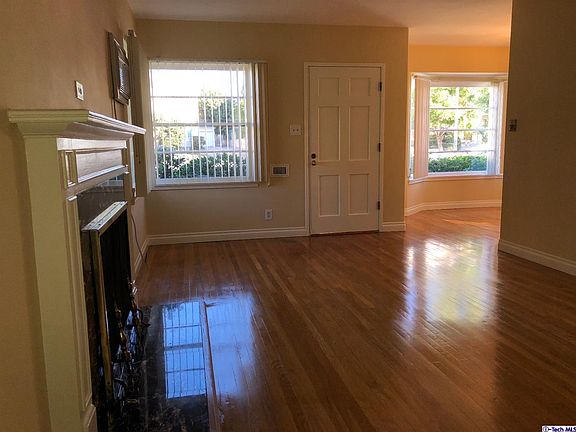 4th image of 1314 E Broadway