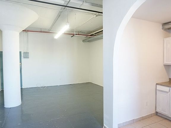 4th image of 225 E 134th St APT 4E