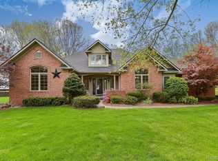 10630 E Splitstone, Pinckney, MI 48169