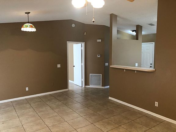 5th image of 3742 SW Masilunas St
