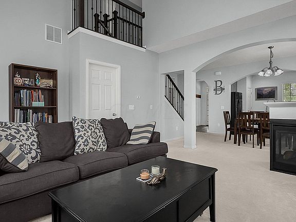 4th image of 7885 Waggoner Trace Dr