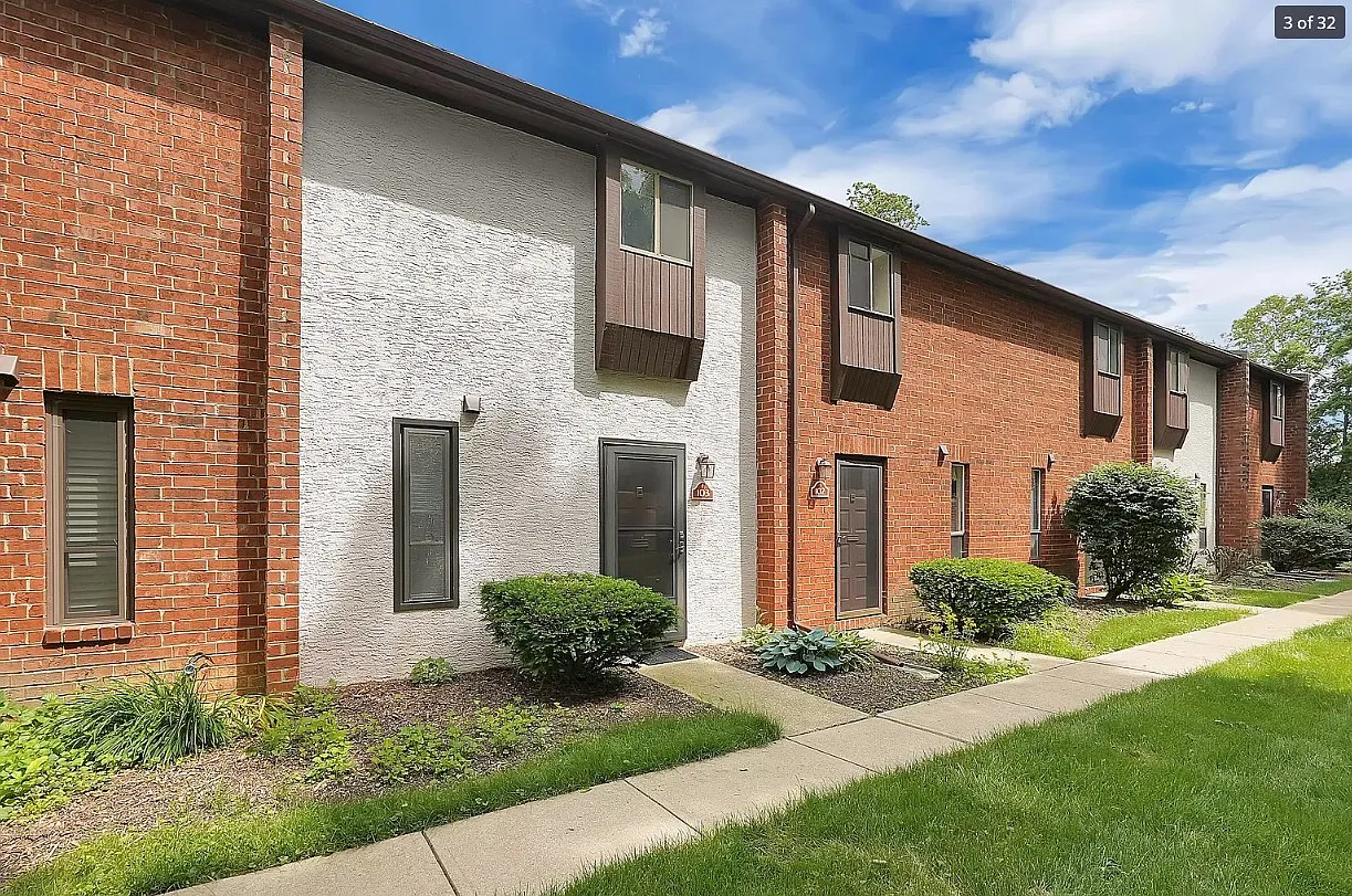 2 bed, 1.5 bath, 1080 sqft, $1,500 — Photo 2