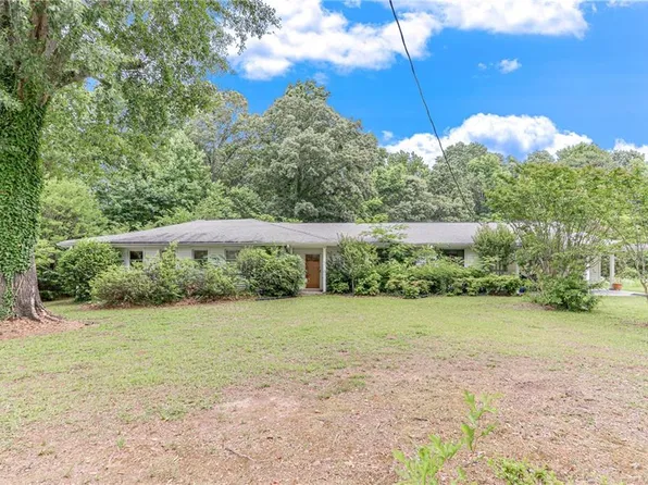 343 Pritchett Rd, Lula, GA 30554