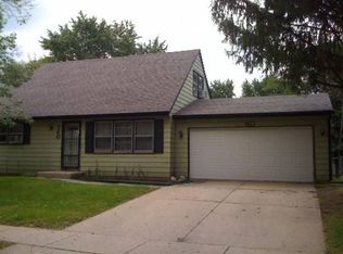 360 Cornell Ln, Elgin, IL 60123