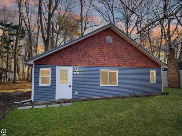 946 Boshaw Dr, Attica, MI 48412