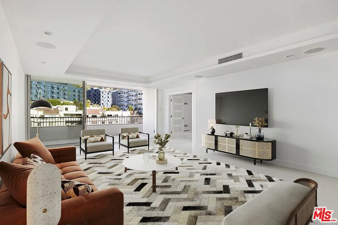 2 bed, 2.0 bath, 1607 sqft, $9,500 — Photo 1