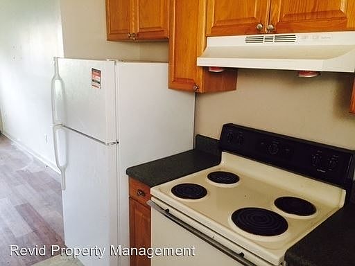 5th image of 1161 Poplar Ave APT 35