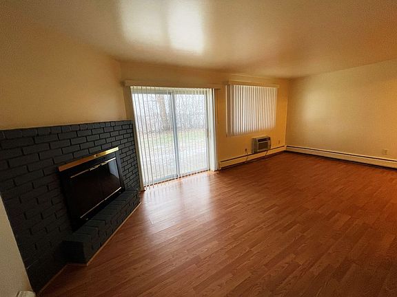 5th image of 186 Summit View Ct