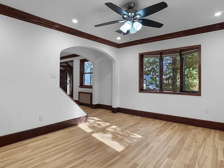 22 Parkwold Dr E — Photo 12