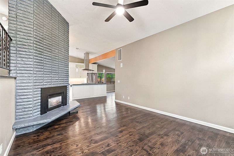 4th image of 21207 S 97th Place