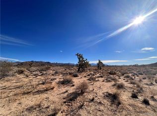 11869 S Date Creek Rd, Yucca, AZ 86438