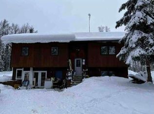 682 Hillcrest Dr, Fairbanks, AK 99712