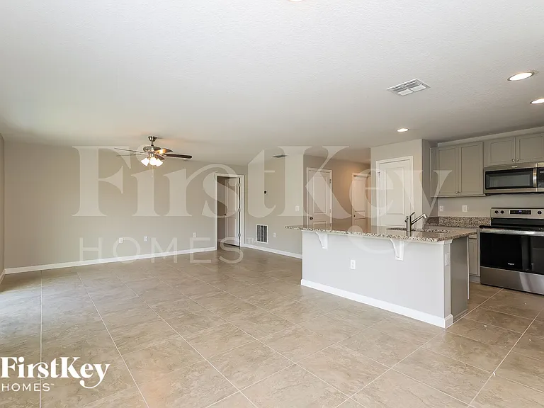 219 Southern Breeze Loop — Photo 5