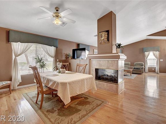 4th image of 7727 Top Hat Ave