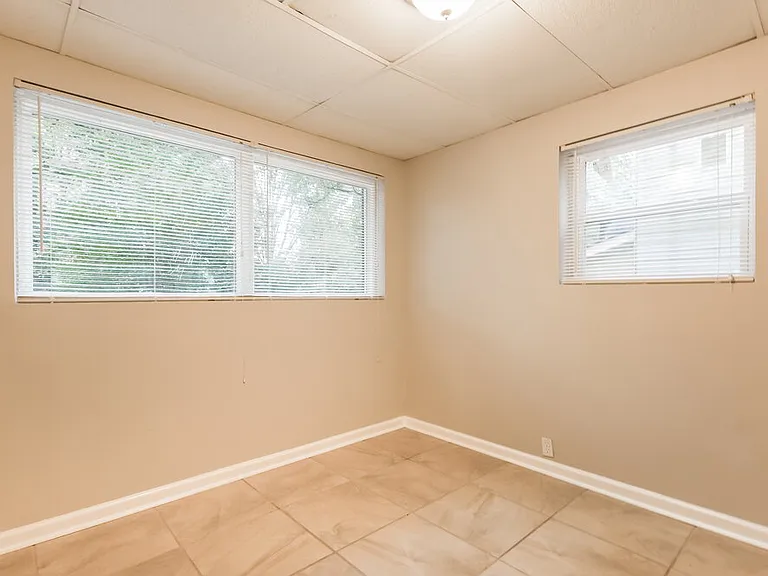 8486 Magnolia Dr — Photo 13