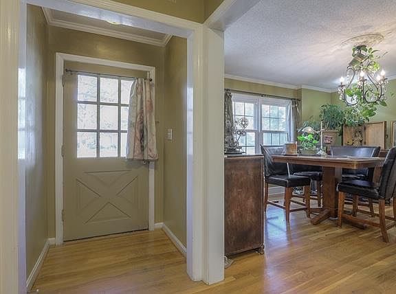 5th image of 7809 Cambridge Dr