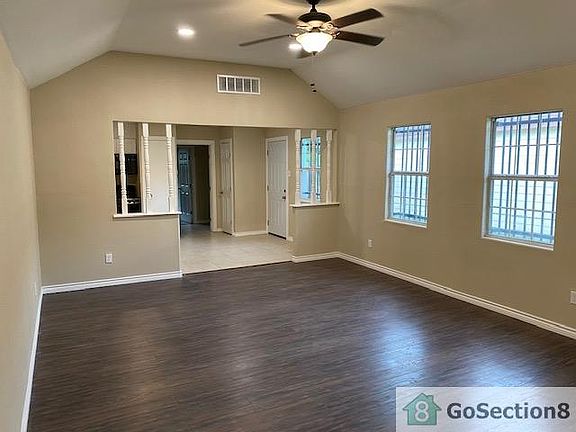4th image of 13826 Northlake Dr