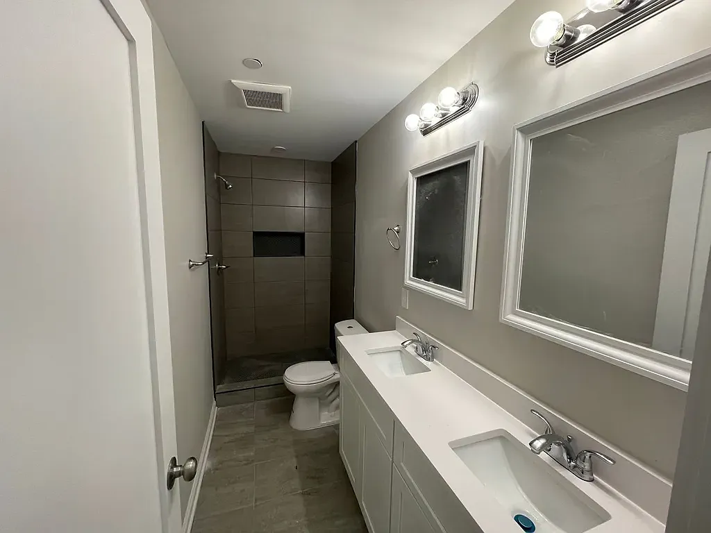 2 bed, 498 sqft, $3,700 — Photo 4