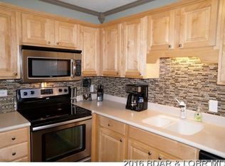65 Waters Edge Ct #9-3B, Lake Ozark, MO 65049