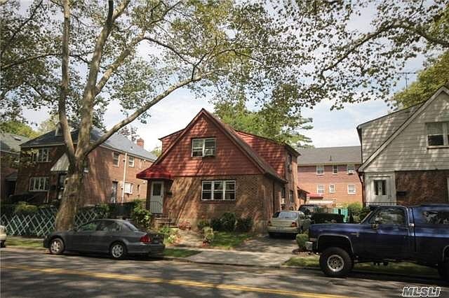 1st image of 18914 35th Ave #1
