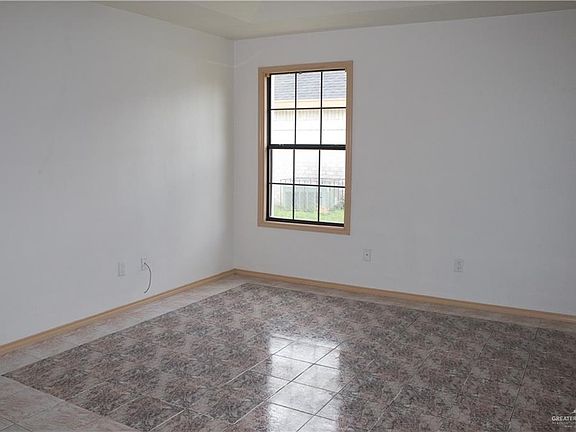 2nd image of 2202 N Dos Arbolitos Ave
