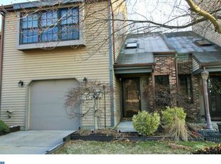 5 Beverly Ct, Robbinsville, NJ 08691