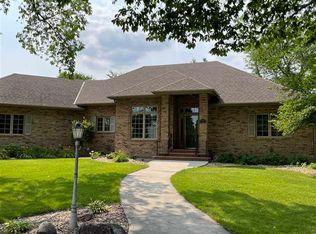 116 S Pkwy, Columbus, NE 68601