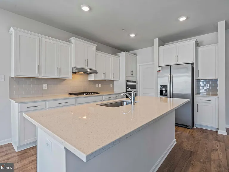 5713 Haller Pl — Photo 8