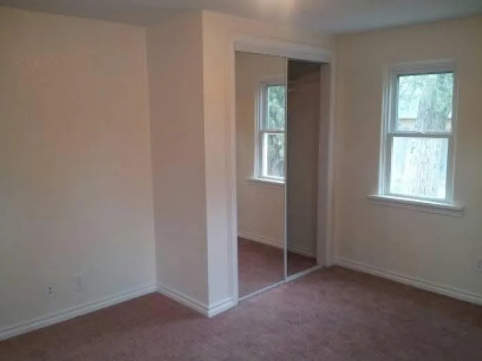 564 S Stuart St — Photo 8
