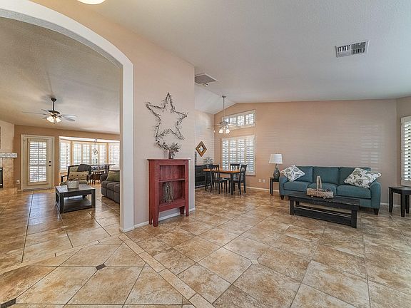 5th image of 1155 W Iris Dr
