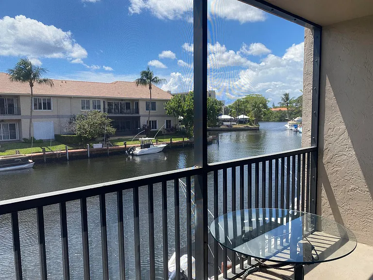 1 Royal Palm Way #201 — Photo 17
