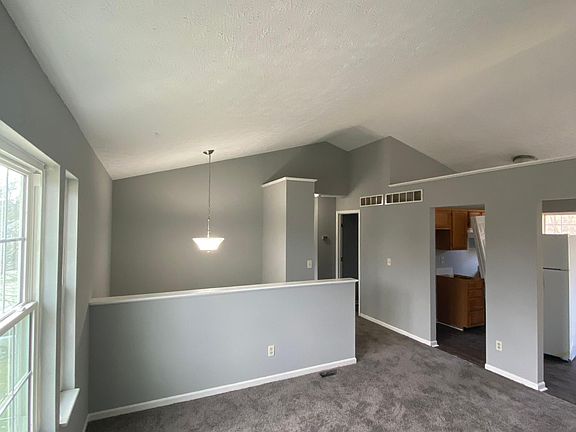 2nd image of 2565 Evergreen Dr