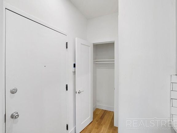 5th image of 1401 Dean St #2A