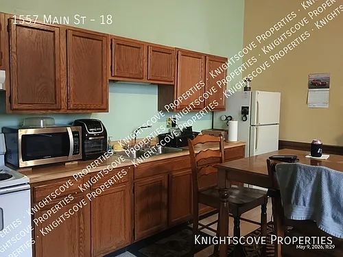 1557 Main St #18 Photo 1