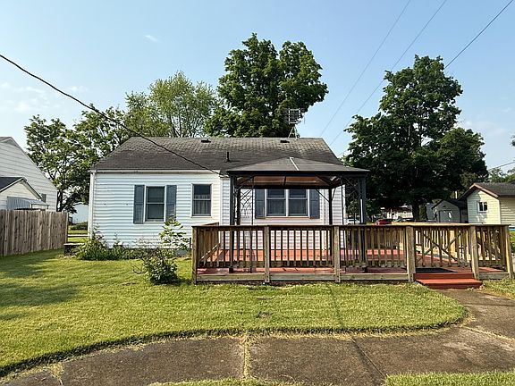 2nd image of 216 Bradley St