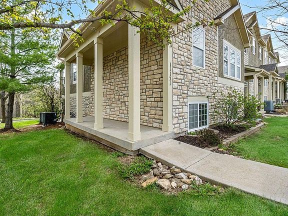 2nd image of 11171 S Woodsonia Dr