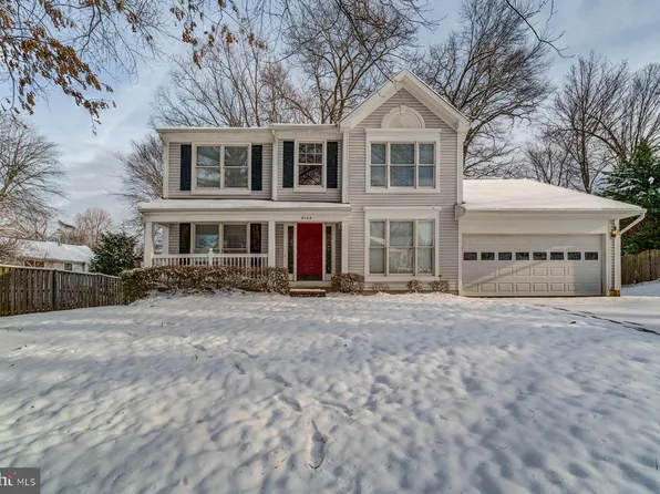 8103 Oak Hollow Ct, Fairfax Station, VA 22039