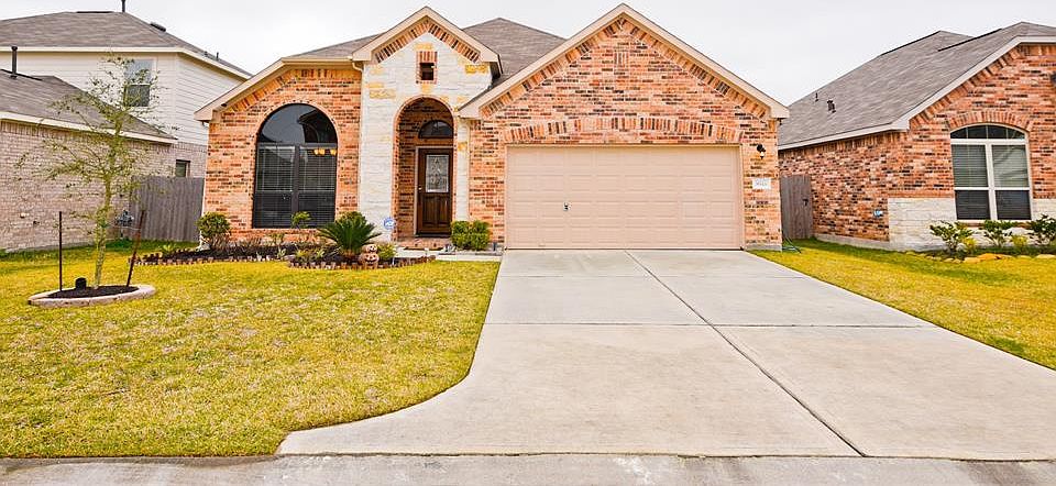 1st image of 9918 Red Tamarack Ln