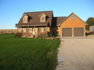 2253 Jefferson Rd, Manchester, IA 52057