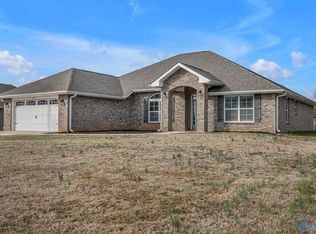 664 Piney Woods Rd, Owens Cross Roads, AL 35763