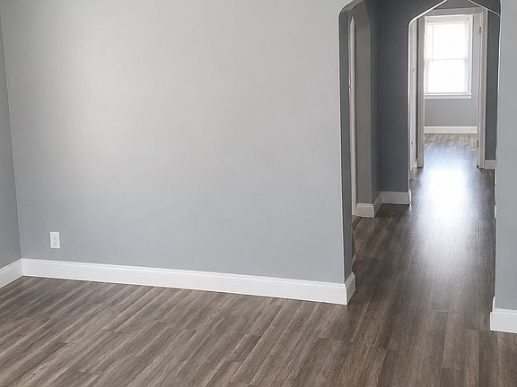 2nd image of 5536 Chippewa St APT 1E