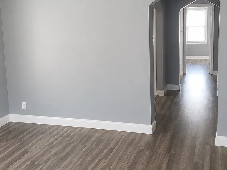 5536 Chippewa St #1E — Photo 2