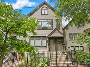 3316 N Leavitt St #2, Chicago, IL 60618