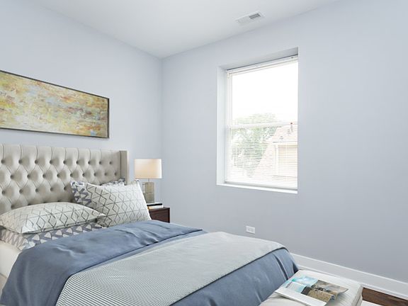 5th image of 2645 North Washtenaw #3F