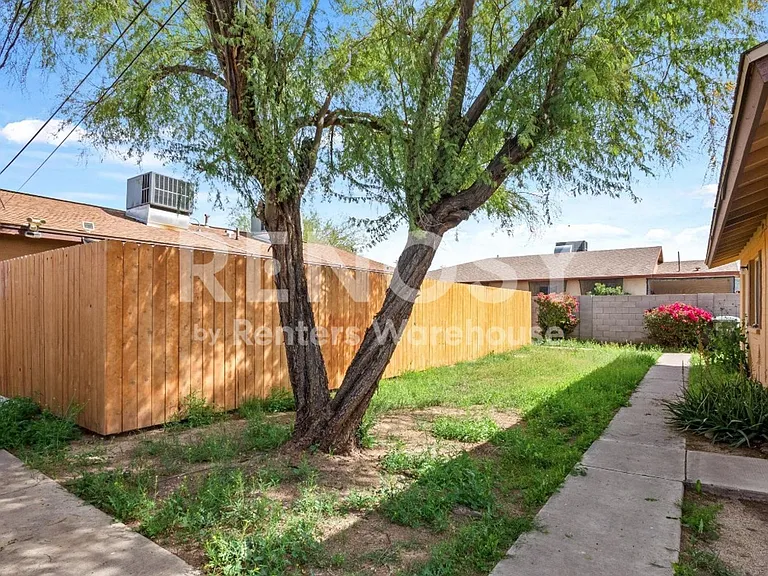 729 E Mission Ln #1 — Photo 30