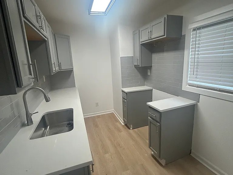1415 E 27th St — Photo 5