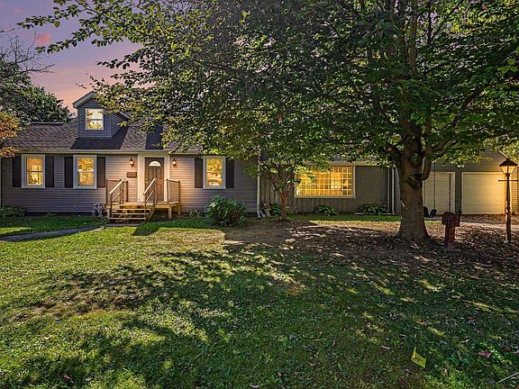 2nd image of 7 Northlawn Ct
