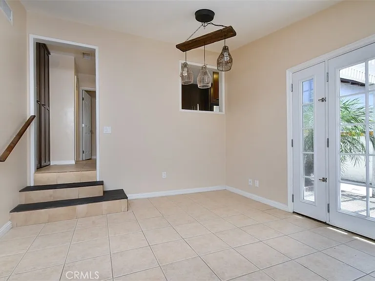 14334 1/2 Tiara St — Photo 8