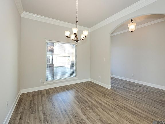 4th image of 18018 River Landing Dr
